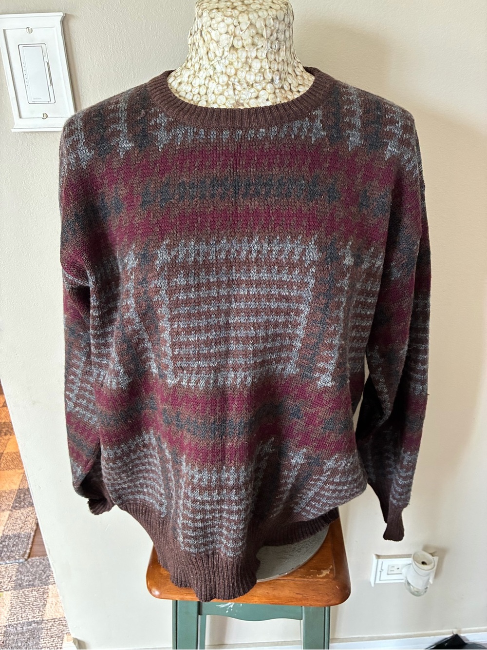 Vintage 80s 100% Men's Virgin Wool sweater